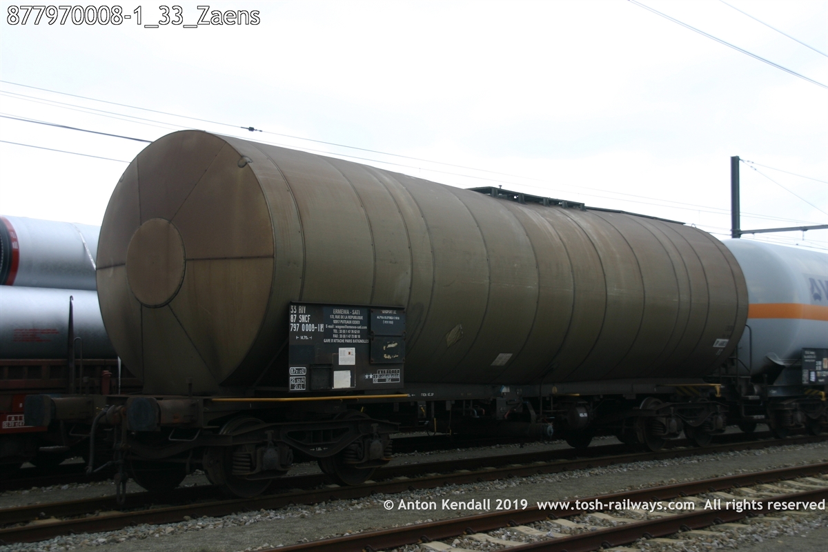 877970008-1_33_Zaens.jpg